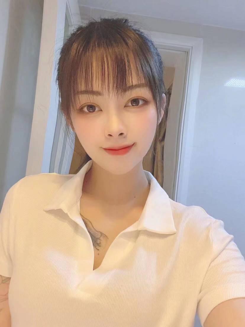 00后清纯萝莉妹子